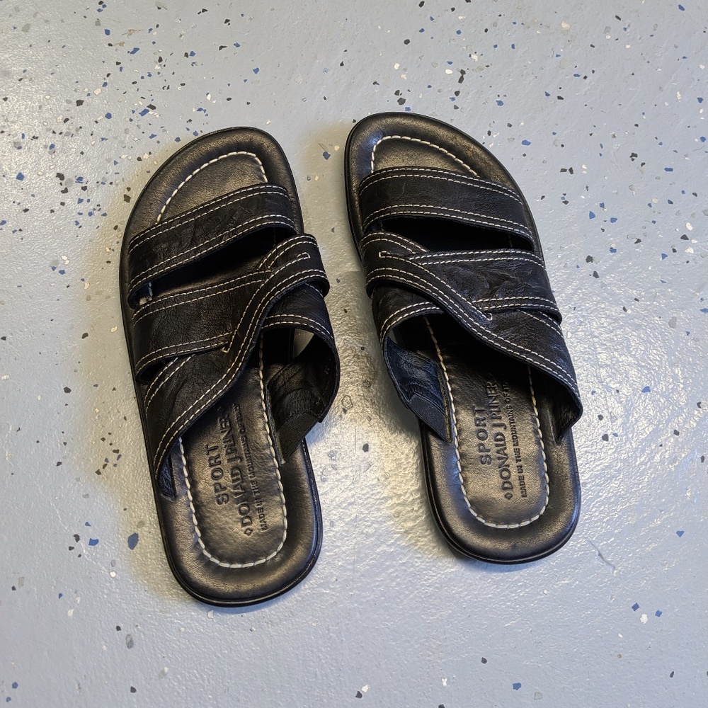 Donald J. Pliner  Leather Sandal